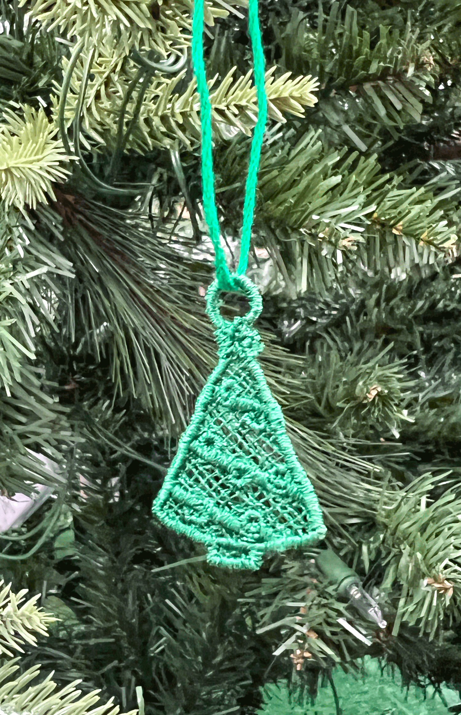 Embroidered Lace Green Tree Mini Ornament